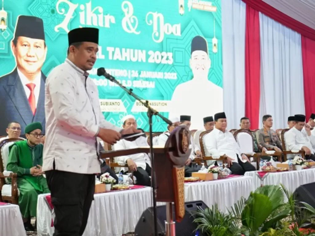  Wali Kota (Walkot) Medan, Bobby Nasution saat menyampaikan sambutan di acara Zikir dan Doa Awal Tahun 2023 Pemerintah Kota Medan (Pemko Medan)