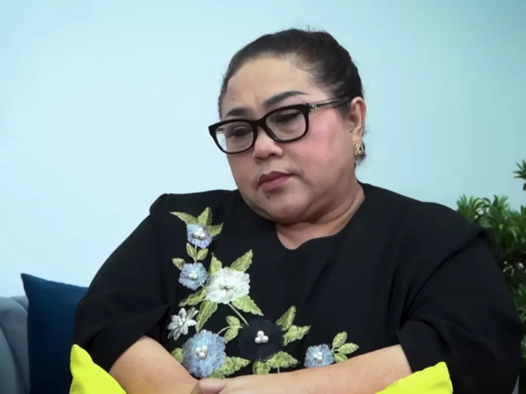 Komedian Nunung divonis mengidap kanker payudara. (YouTube/Mop Channel)