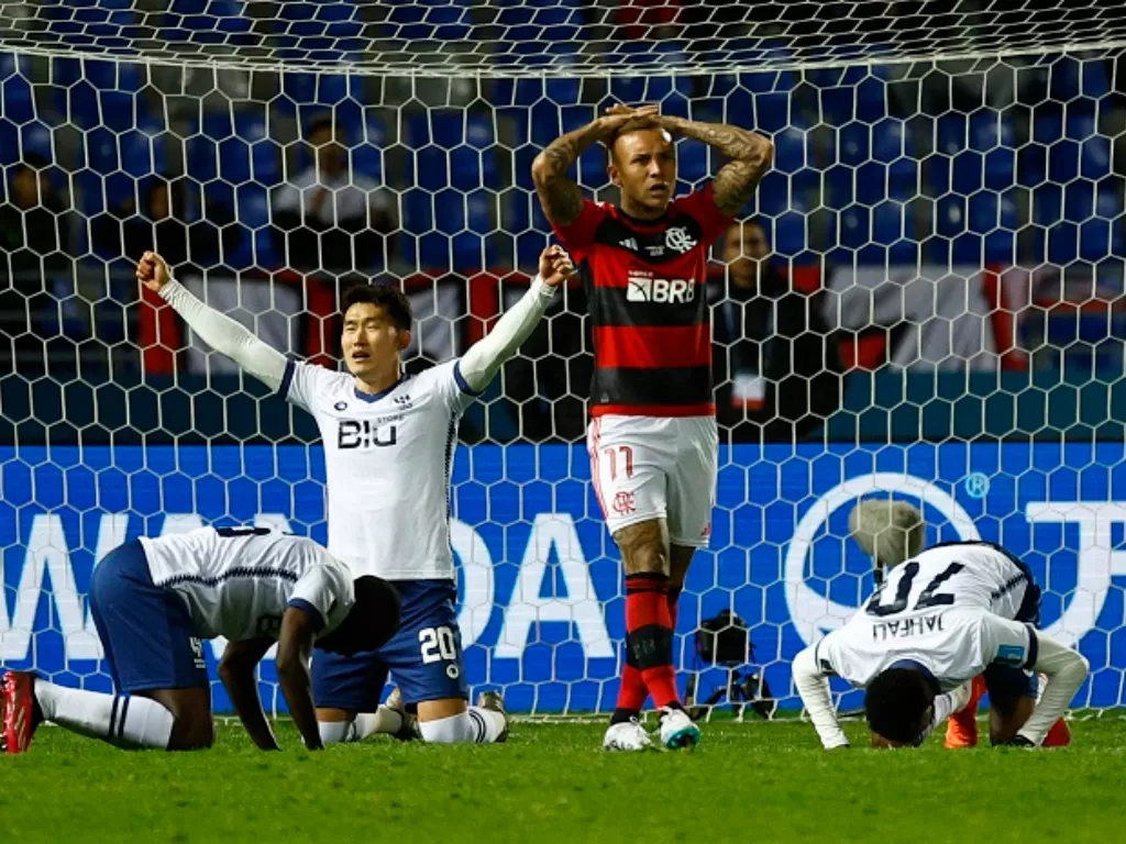 Pemain Al Hilal merayakan kemenangannya atas Flamengo di semifina Piala Dunia Klub 2022. (REUTERS/Susana Vera)
