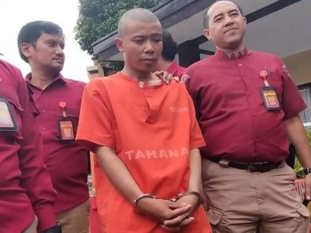 AN (34), ayah di Cimahi Cimahi, Jawa Barat, penyiksa anak hingga tewas. (ANTARA/Bagus Ahmad Rizaldi)
