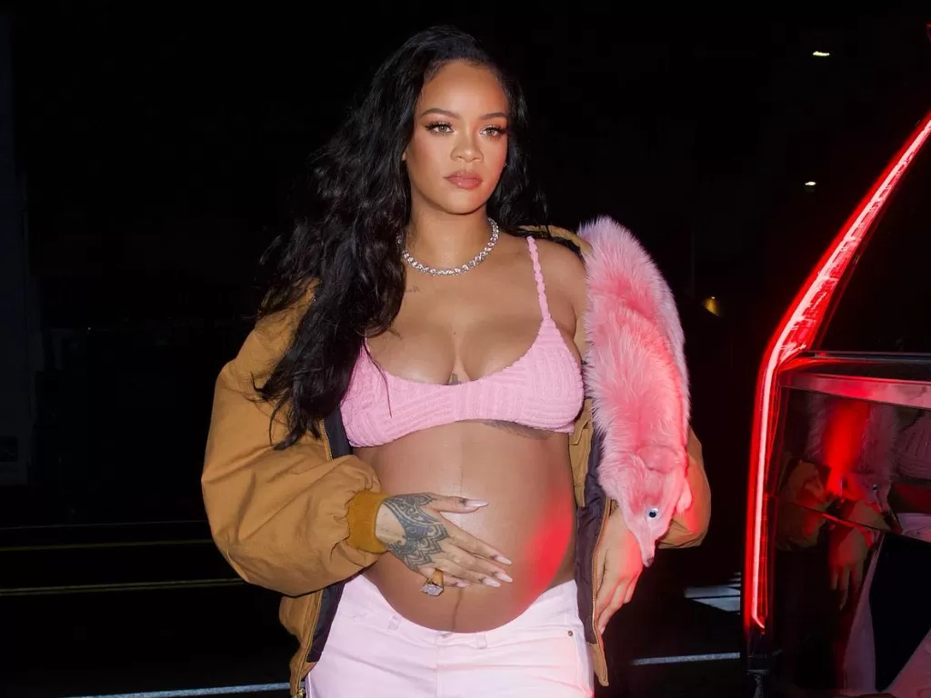 Rihanna hamil anak kedua (Instagram/badgalriri)