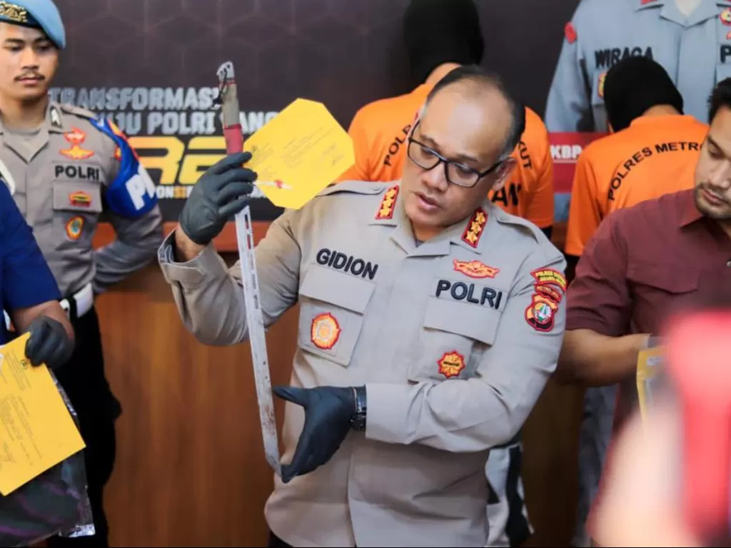 Konferensi pers kasus penikaman polisi saat gerebek kasus narkoba di Jakarta Utara. (Dok. Polres Metro Jakarta Utara).