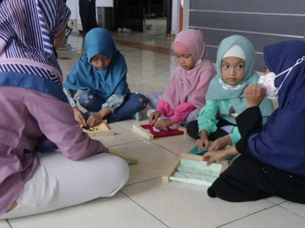 Setiap Jumat-Sabtu, keluarga yang punya anak balita bisa ikut berbagai kegiatan edukasi di Perpustakaan Kota Balikpapan (ANTARA/HO-Kaltim Bercerita)
