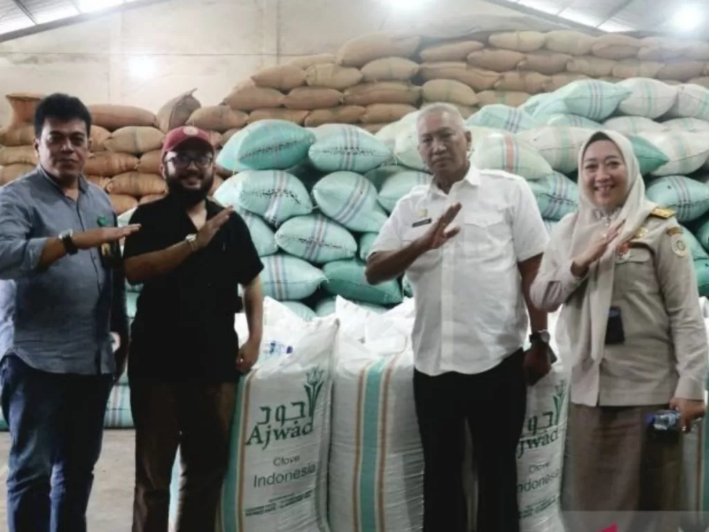 BBKP Makassar melepas ekspor rempah-rempah ke Qatar dan Libya di Makassar, beberapa waktu lalu. (ANTARA/HO)