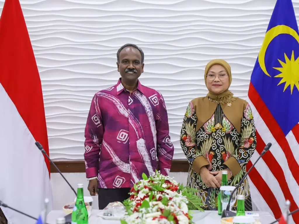 Menteri Sumber Manusia Malaysia, V. Sivakumar dan Menaker Ida Fauziyah (Dok Biro Humas Kemnaker)