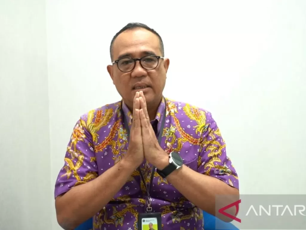 Rafael Alun Trisambodo meminta maaf sebelum dicopot dari jabatan Kepala Bagian Umum Kantor Wilayah Direktorat Jenderal Pajak Kementerian Keuangan (Kemenkeu) Jakarta Selatan II (ANTARA FOTO/Agatha Olivia Victoria)