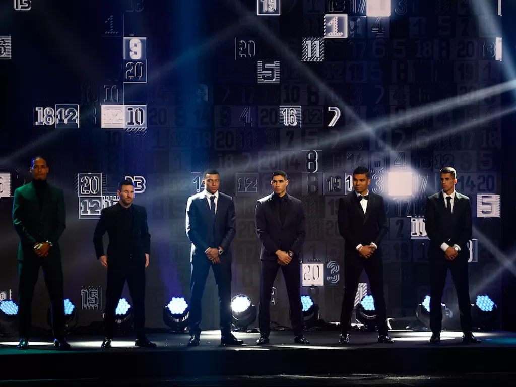 Sederet pemain yang terpilih ke dalam FIFPro World XI 2022 (REUTERS/Sarah Meyssonnier)