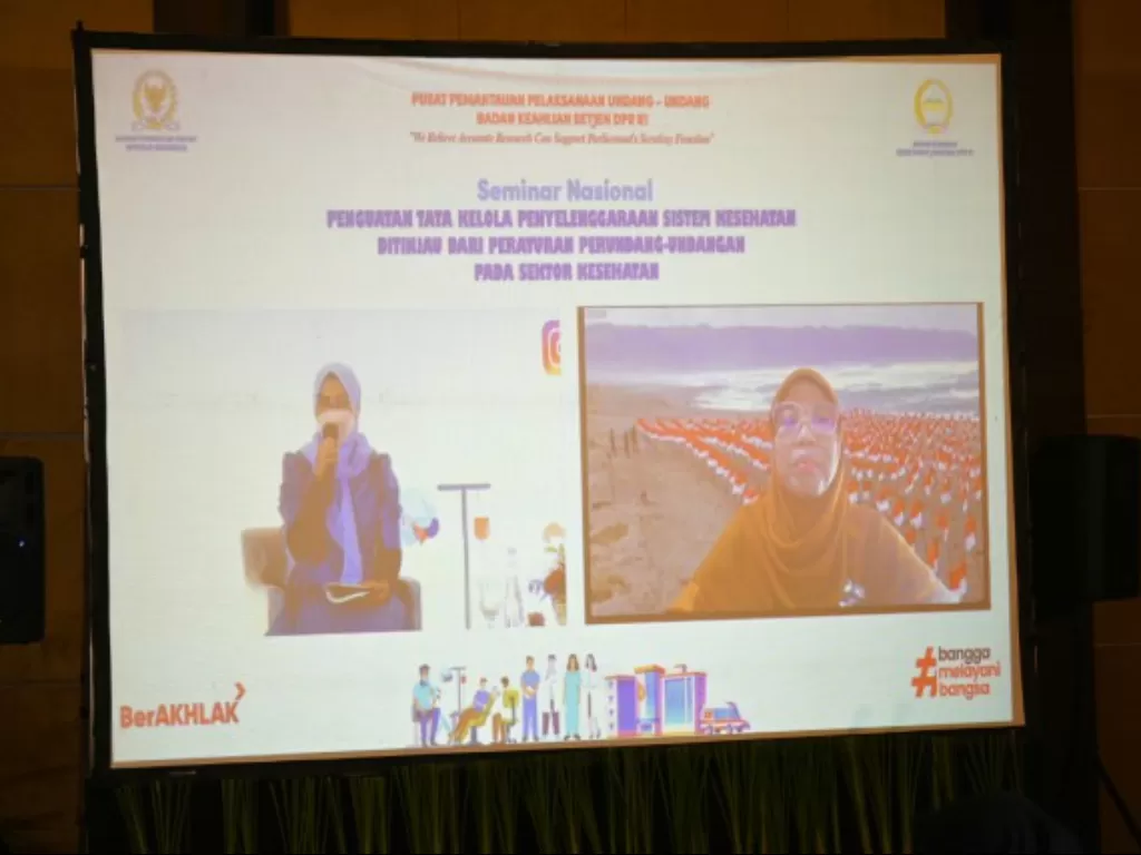Anggota Komisi IX DPR RI Netty Prasetiyani (kanan) saat mengisi Seminar Nasional Puspanlak UU Badan Keahlian Setjen DPR RI secara virtual di Serpong, Tangerang Selatan, Selasa (28/02/2023). (Dok. DPR RI)