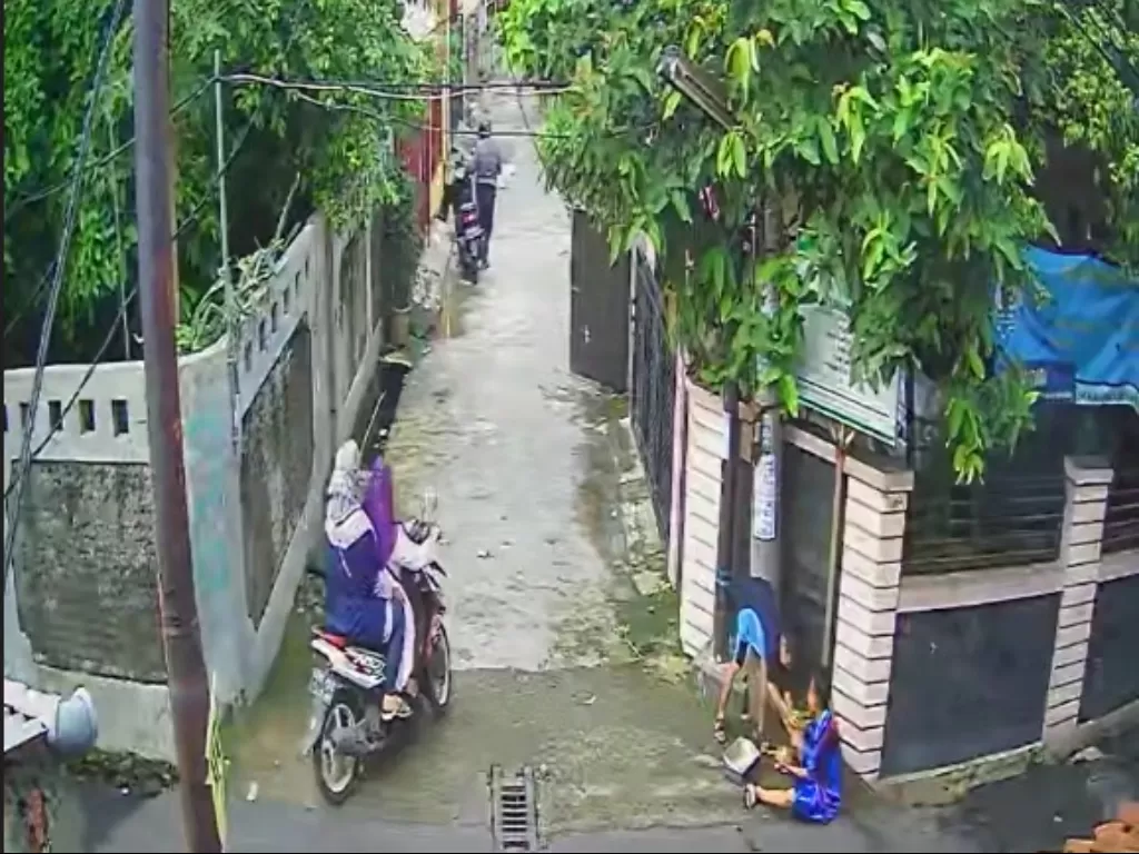 CCTV Detik-detik 2 Wanita di Bekasi Sebelum Dibunuh dan Jasadnya Dicor. (Ist)
