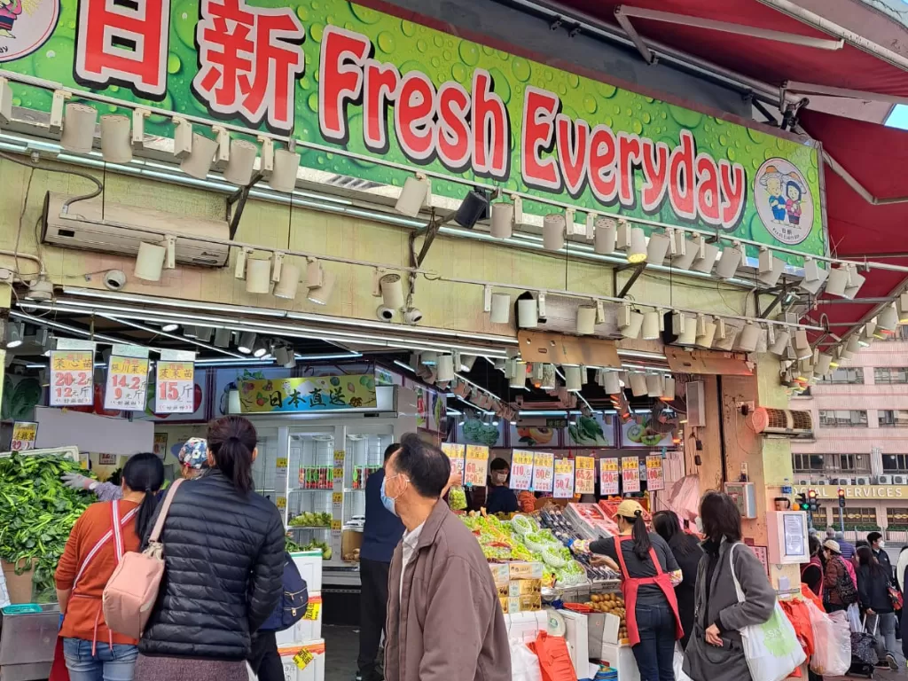 Pasar ‘Fresh Everyday tawarkan buah dan sayur segar di Hong Kong. (Z Creators/Wulandari Rihi Paty)