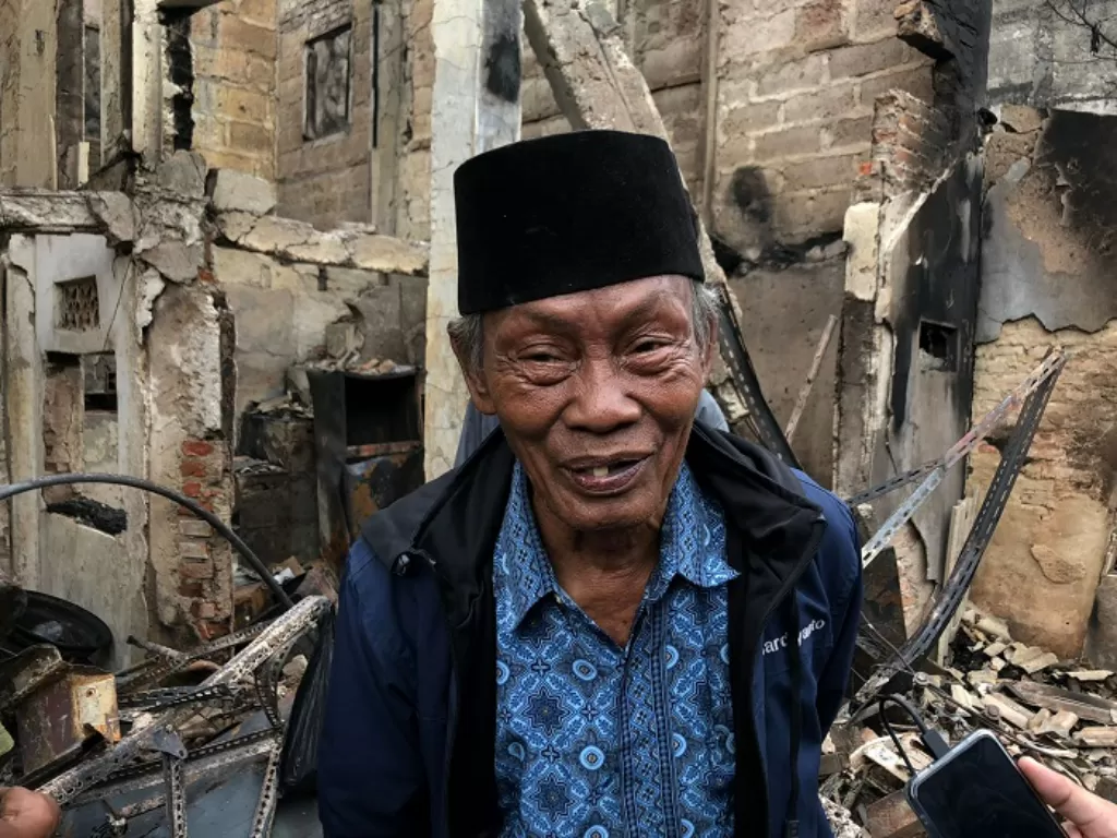 Yasuf Karsono, warga terdampak kebakaran Depo Pertamina Plumpang. (INDOZONE/Samsudhuha Wildansyah).