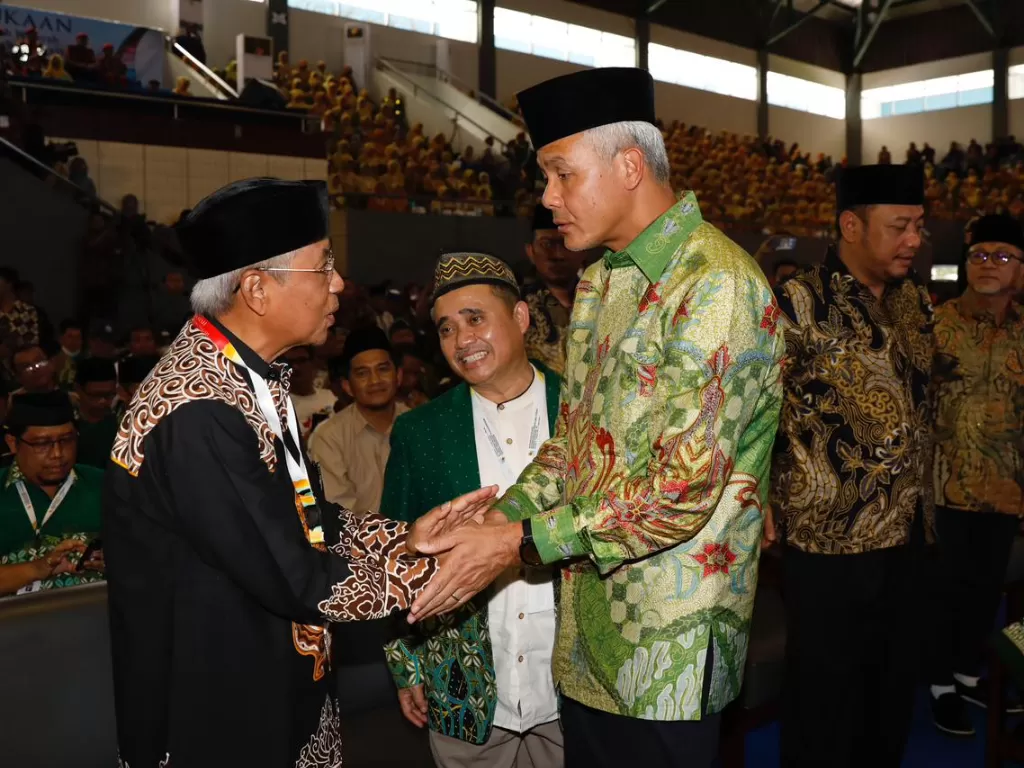 Gubernur Jawa Tengah Ganjar Pranowo (kanan). (Dok Ganjar)
