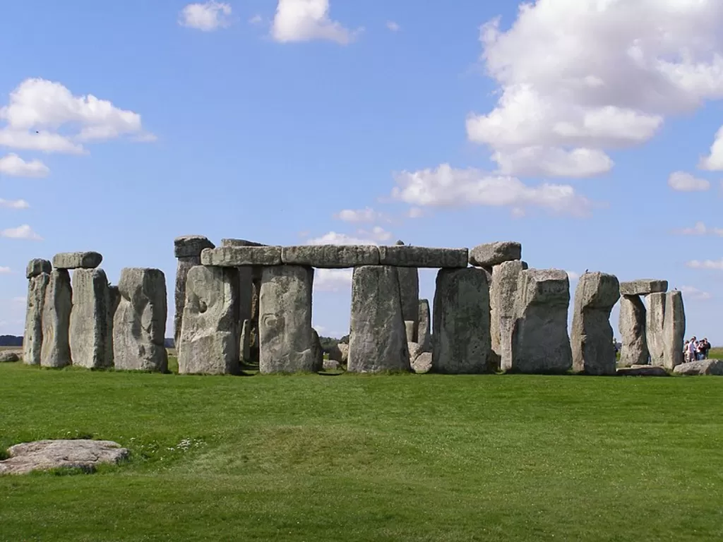 Siapa yang membangun Stonehenge. (Wikipedia)