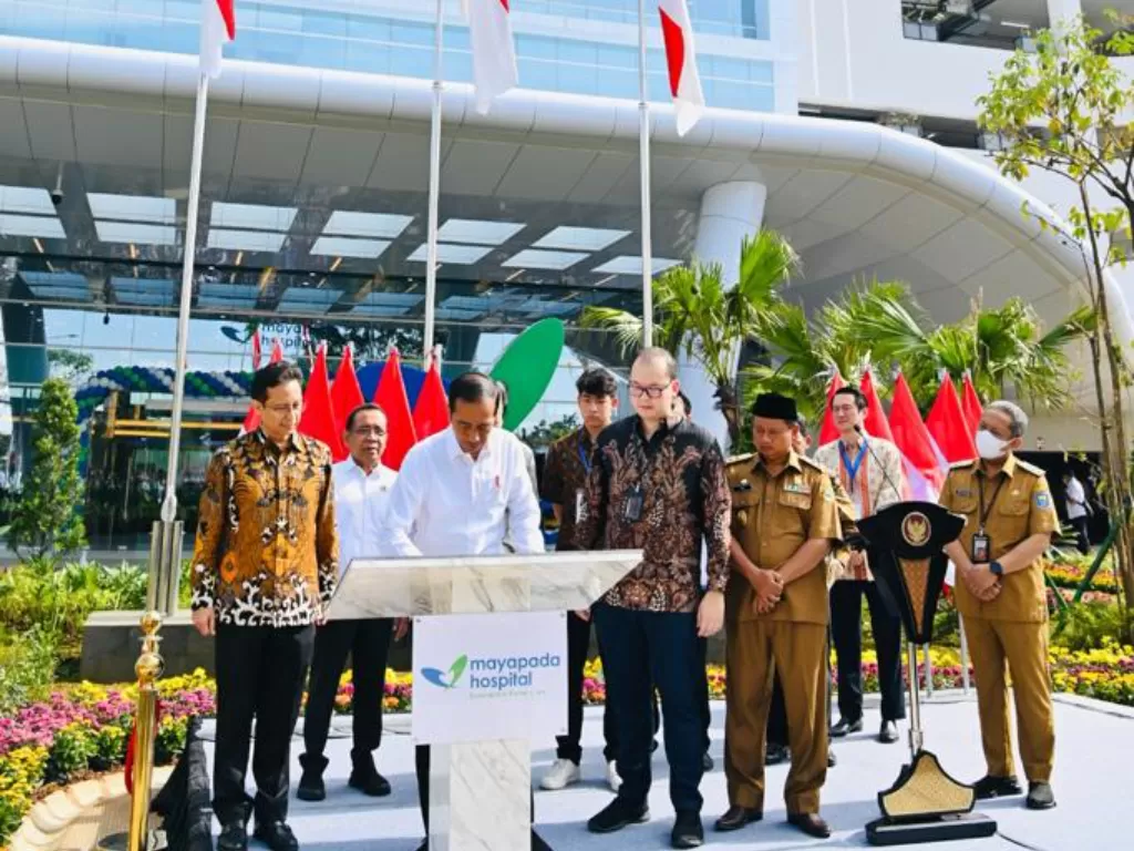 Ilustrasi- Presiden Jokowi saat meresmikan rumah sakit bertaraf internasional, Mayapada Hospital Bandung. (Twitter/@jokowi)