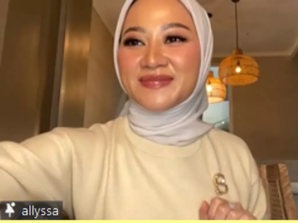 Beauty influencer Allyssa Hawadi Soeleman dalam sesi talkshow virtual, Kamis (16/3/2023). (Screenshoot/Zoom)
