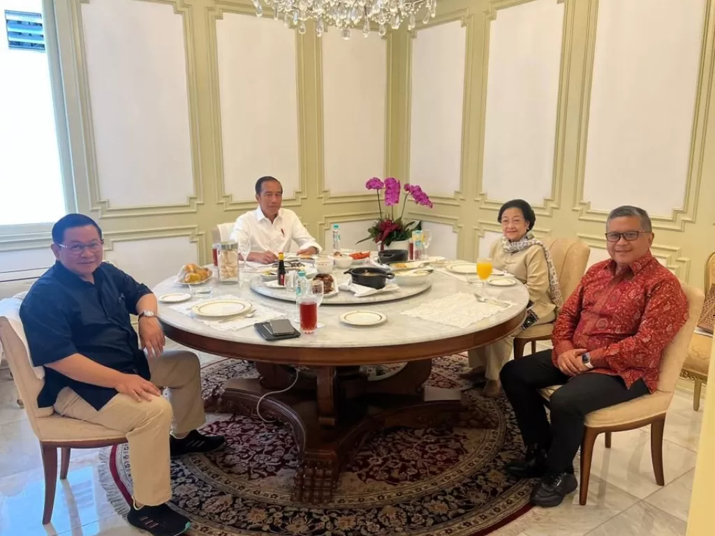 Pertemuan Presiden Joko Widodo dengan Ketua Umum PDIP Megawati yang menyuguhkan hidangan sayur lodeh, dinilai memiliki makna filosofi mendalam. (Dok. PDIP)