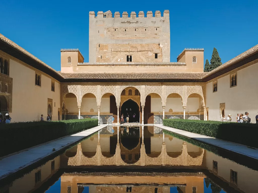 Arsitektur Islam di Alhambra. (Z Creators/Alan Munandar)