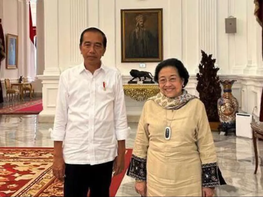 Presiden Jokowi (kiri) dan Ketua Umum PDIP Megawati Soekarnoputri (kanan). (Dok PDIP)