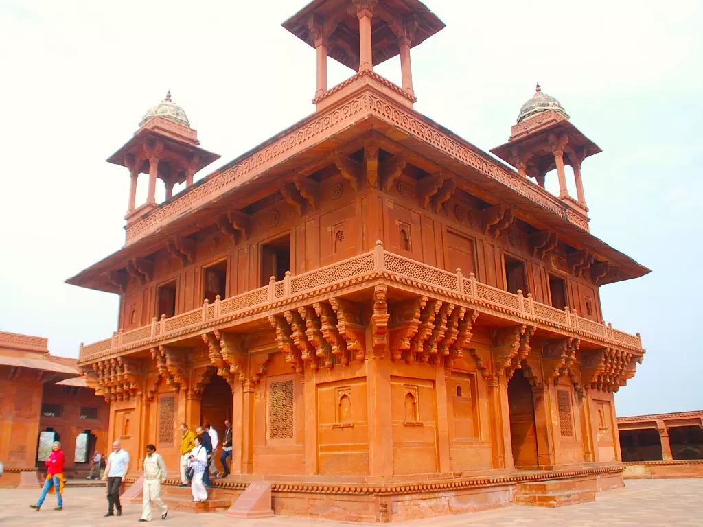 Bangunan dalam komplek Fatehpur Sikri di India (Z Creators/Sutriandi Lalanlangi)