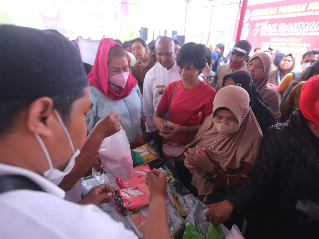 Mbak Ita Gelar Pasar Murah di 16 Kecamatan di Kota Semarang. (Dok. Pemkot Semarang).
