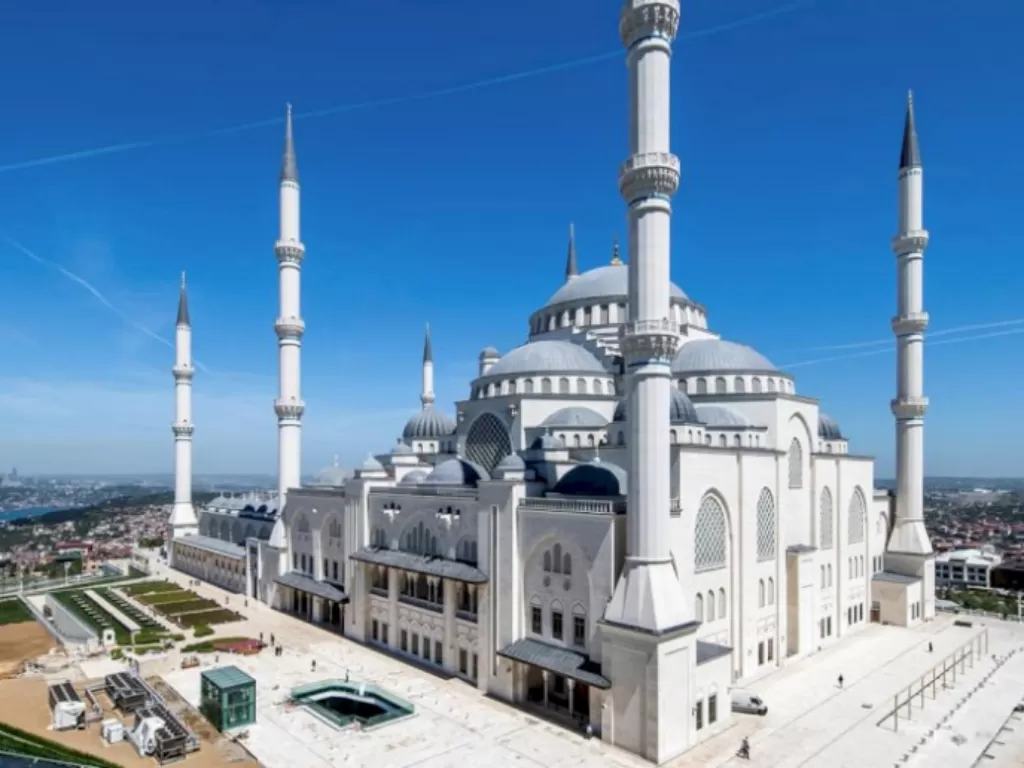 Masjid Camlica yang terletak di Turki (Instagram/agusgon)