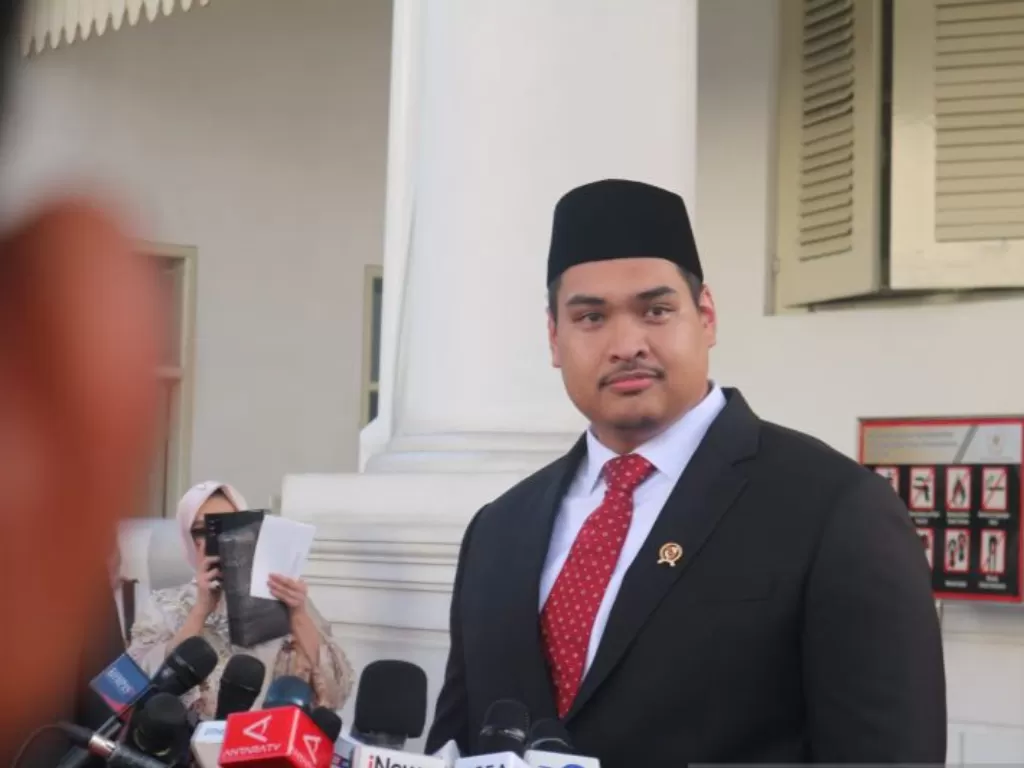 Menteri Pemuda dan Olahraga Dito Ariotedjo saat ditemui usai pelantikan di Istana Negara Jakarta, Senin (3/4/2023) (ANTARA/Rangga Pandu Asmara Jingga)
