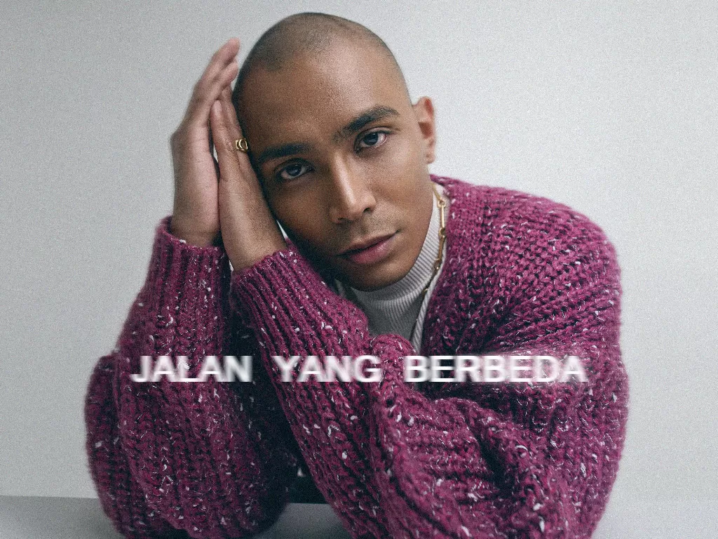 Salah satu vokalis grup 2nd Chance, Allan Andersn, memulai karier sebagai solois dengan merilis single terbaru 'Jalan yang Berbeda'. (Ist)