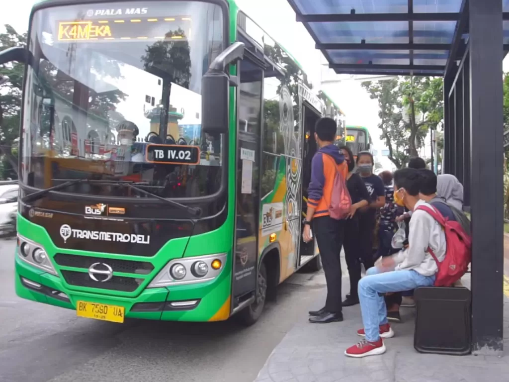Bus Trans Metro Deli. (Z Creator/Sri Wahyuni Kuna )