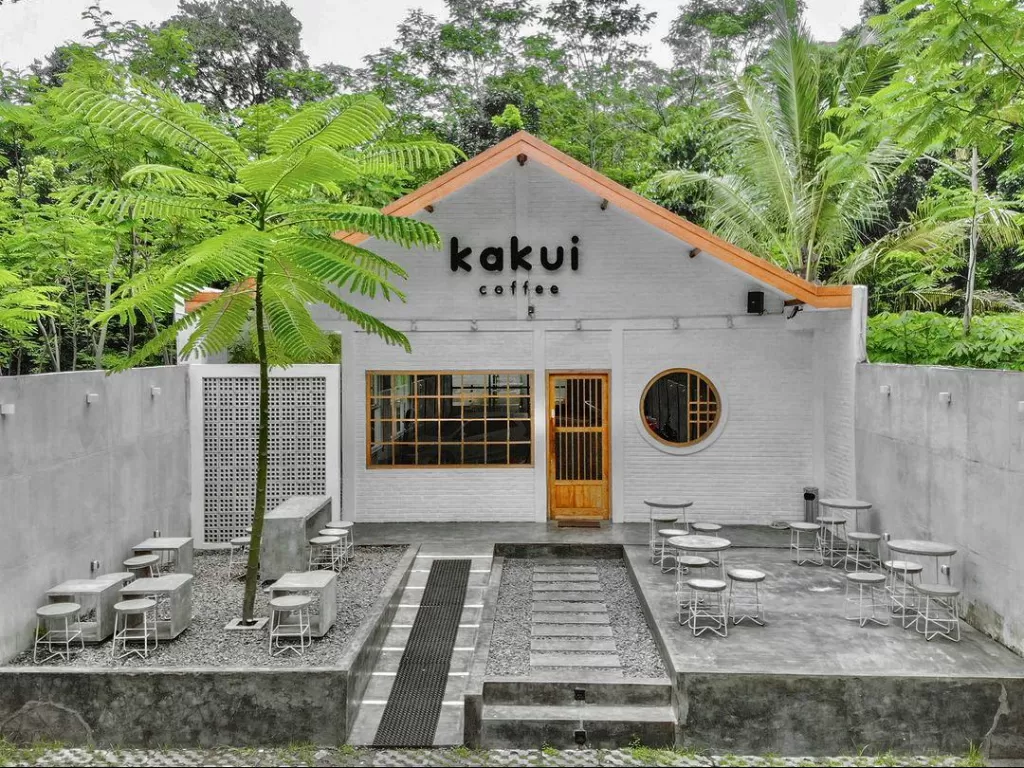 Kakui Coffee, spot nongkrong di Kota Batang yang estetik. (Z Creators/Yovan Effendi)