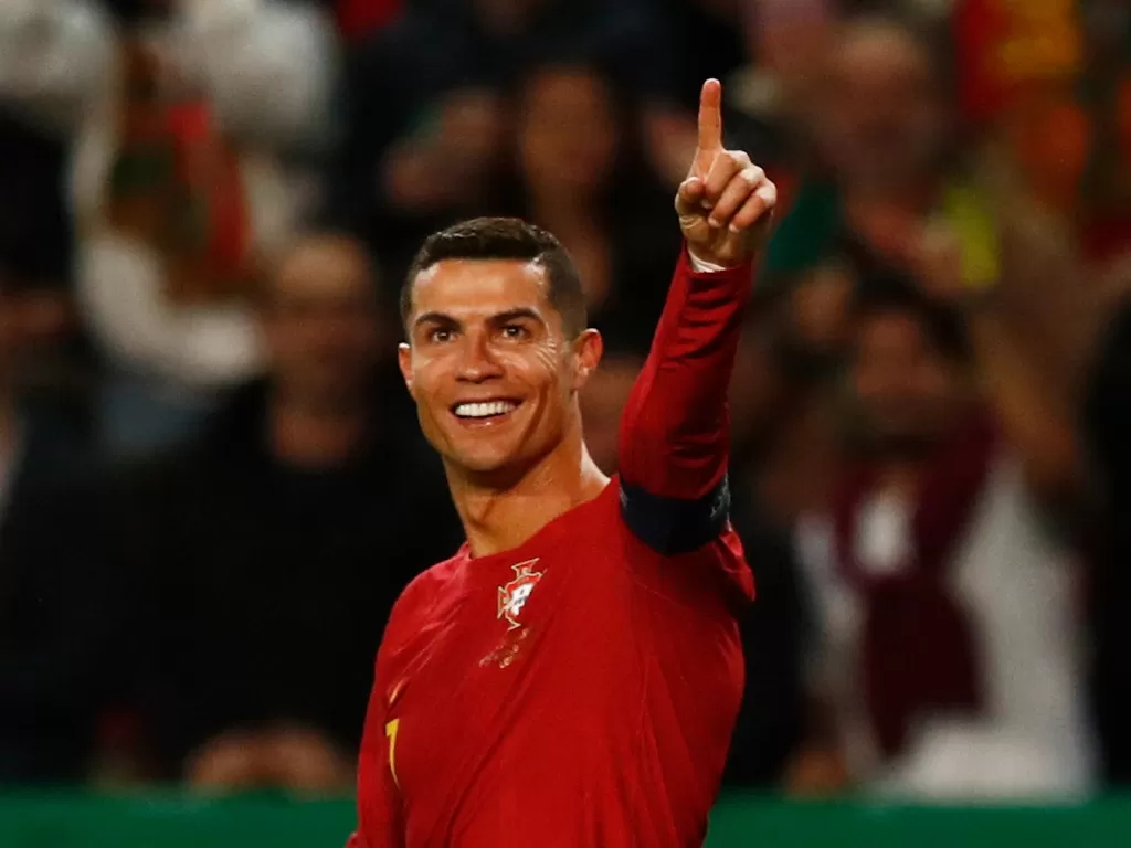 Megabintang sepak bola Cristiano Ronaldo (REUTERS/Pedro Nunes)