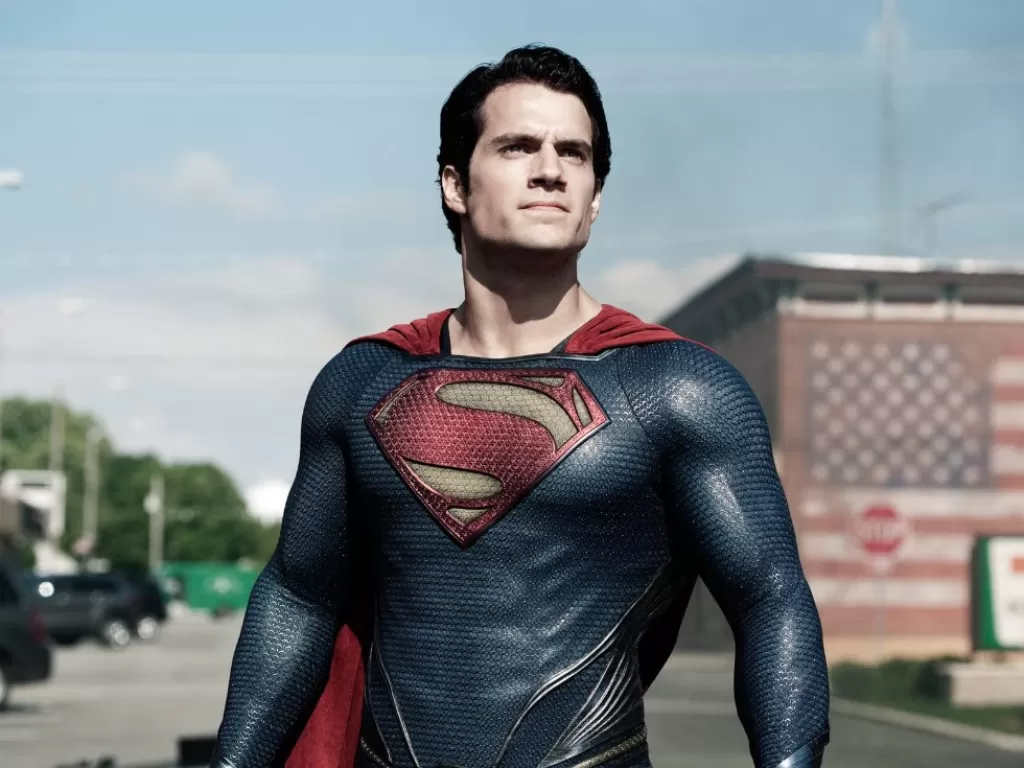 Henry Cavill sebagai Superman (IMDb)