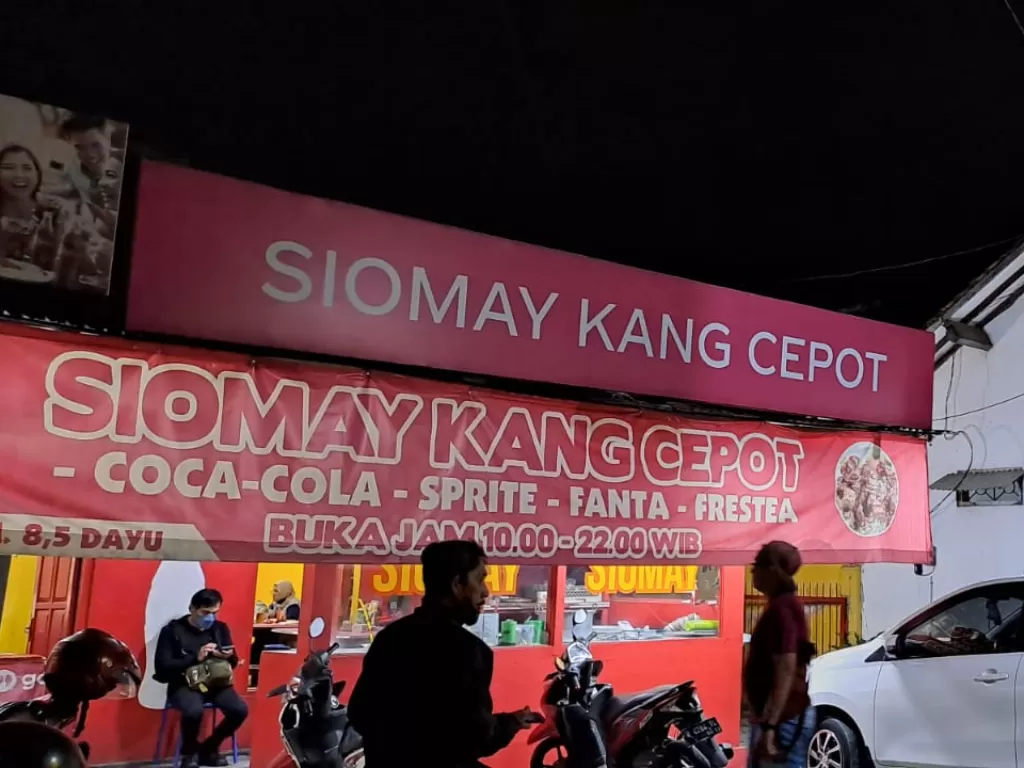 Siomay Kang Cepot, yang berlokasi di Jalan Kaliurang, Sleman, Yogyakarta. (Z Creators/Diva Ami)