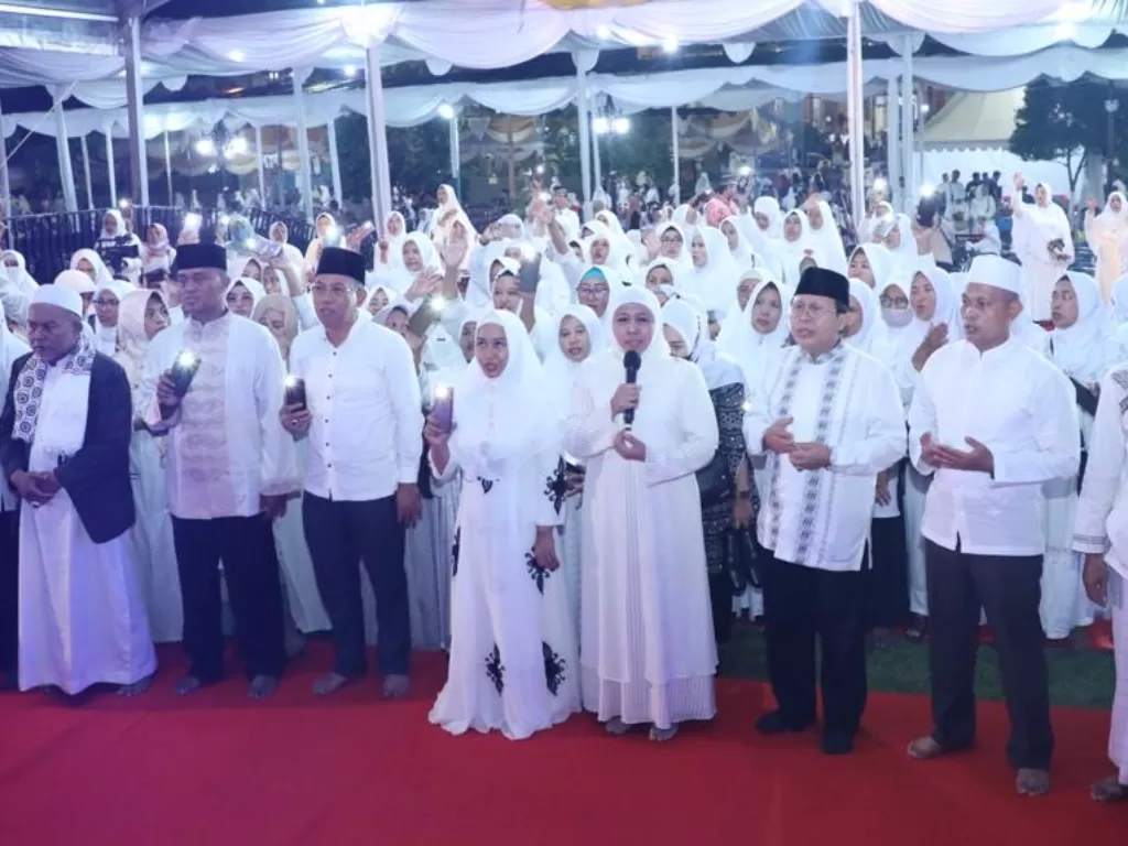 Gubernur Khofifah Hadiri Peringatan Nuzulul Quran di Mojokerto. (Z Creators/Mifta Sonia)