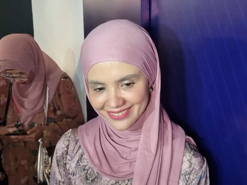 Istri Indra Bekti, Aldilla Jelita di kawasan Tanah Abang, Jakarta Pusat, Sabtu (8/4/2023). (INDOZONE/Arvi Resvanty)