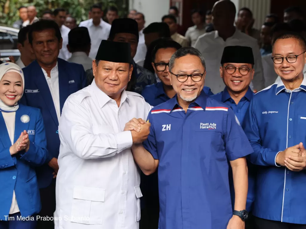 Ketua Umum Partai Gerindra Prabowo Subianto (kir) dan Ketua Umum PAN Zulkifli Hasan (kanan). (Dok Tim Media Prabowo)