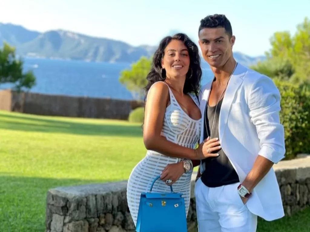 Georgina Rodriguez mengunggah foto lamanya bersama Cristiano Ronaldo (Instagram/@georginagio)