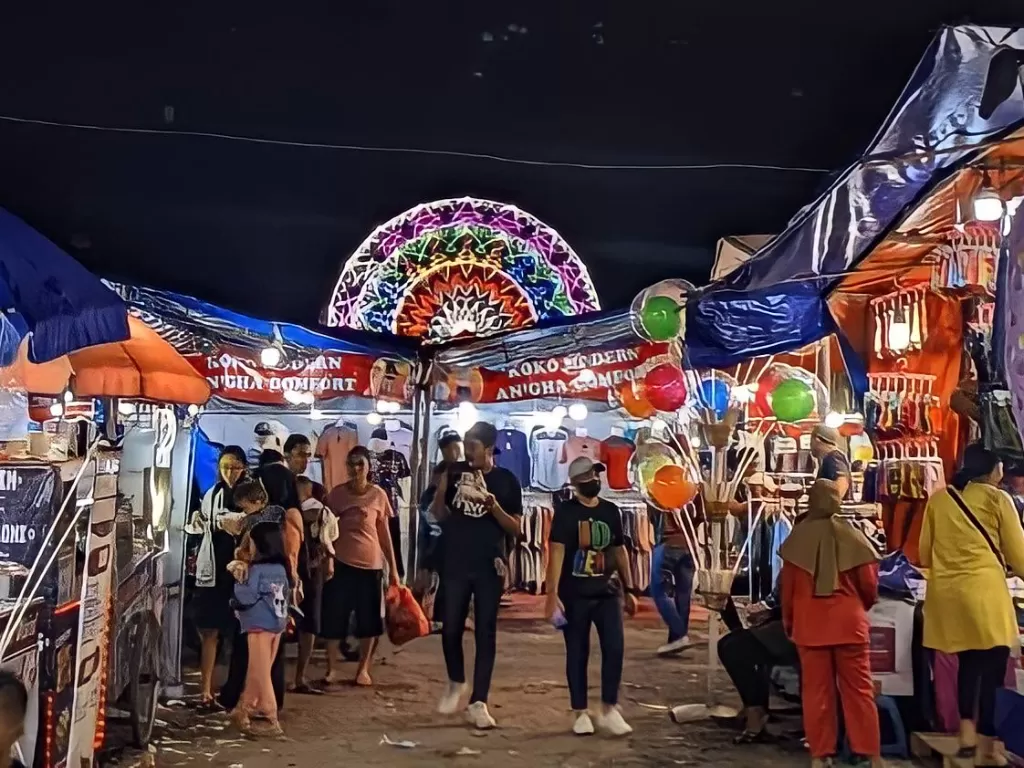 Pasar Malam Depan Pamulang Square Tangsel (Z Creator/Asep Hermawan)