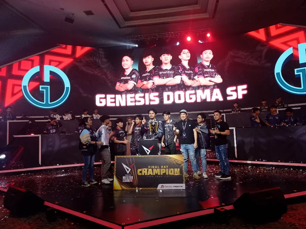 Genesis Dogma SF tampil mengejutkan dengan meraih gelar juara FFML Season 7. (INDOZONE/Gema Trisna Yudha) 