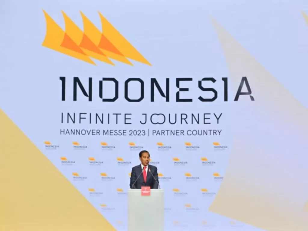 Presiden Joko Widodo menyampaikan pidato pada upacara pembukaan Hannover Messe 2023 di Hannover Congress Centrum, Hannover, Jerman, pada Minggu, 16 April 2023. (Dok. BPMI Setpres Muchlis Jr)