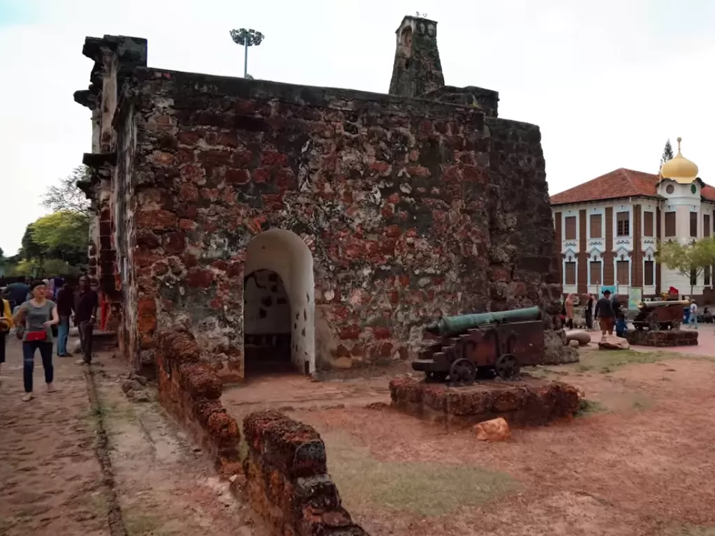 A Famosa, benteng terakhir Portugis di Melaka kini jadi destinasi wisata favorit di Malaysia. (Zcreators/Sriwahyuni Kuna)
