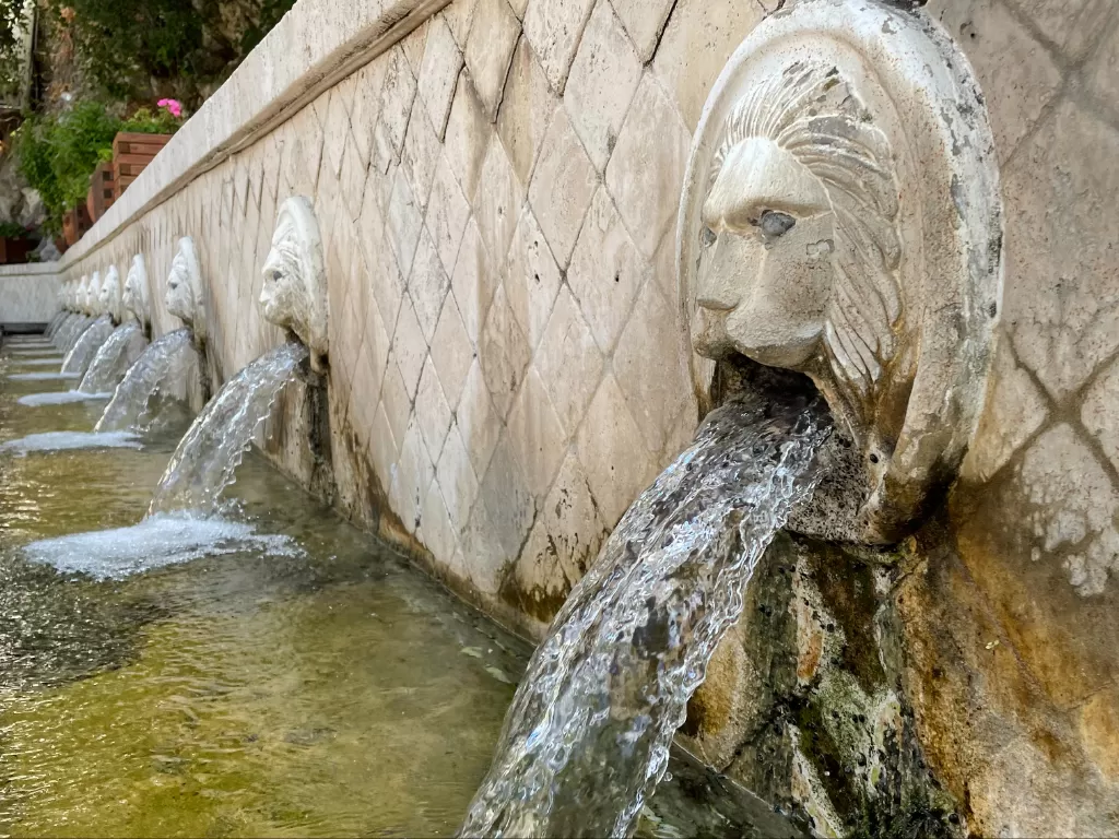 The Lion Fountains di Yunani. (Z Creators/Alan Munandar)
