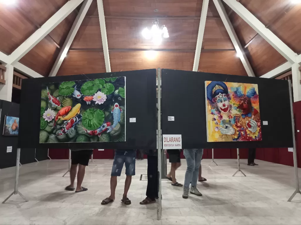 Suasana pameran lukisan di Tulungagung. (Z Creators/Firman Imansyah)