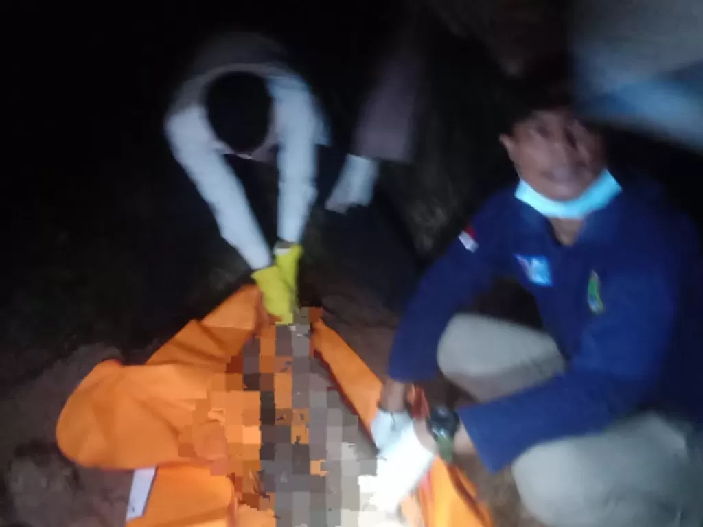 Penemuan mayat di Kampung Ranca, Desa Munjul, Kabupaten Tangerang.  (dok Humas Polda Banten)