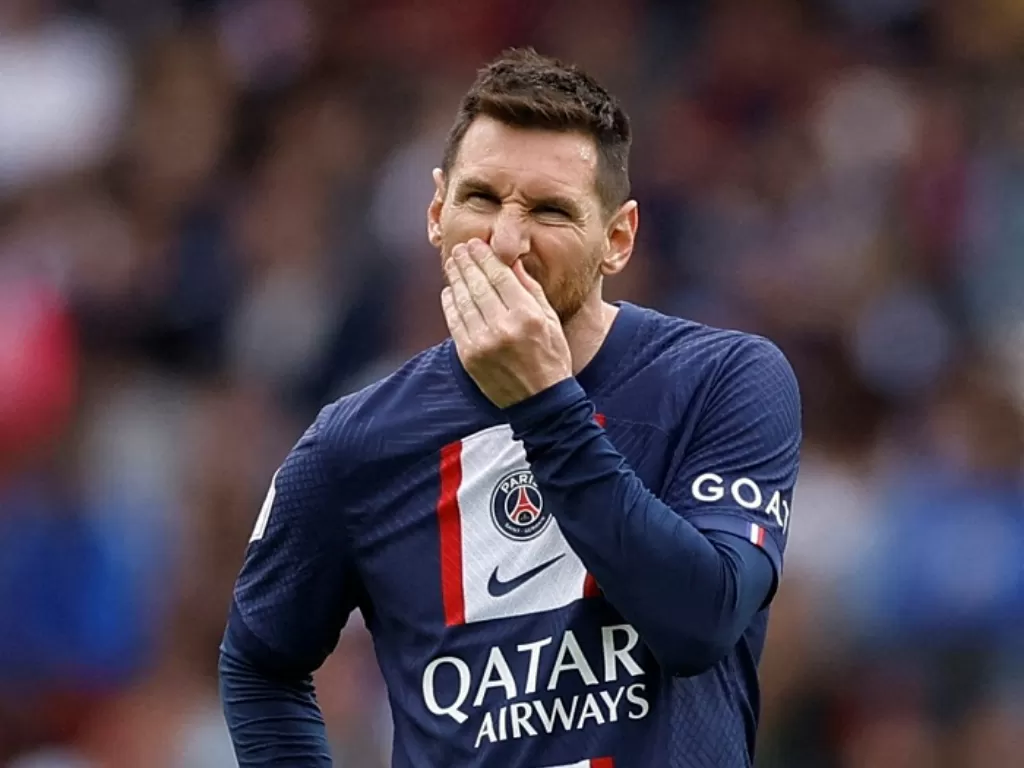 Bintang PSG, Lionel Messi, akhirnya minta maaf usai pergi ke Arab Saudi tanpa izin. (REUTERS/Christian Hartmann)
