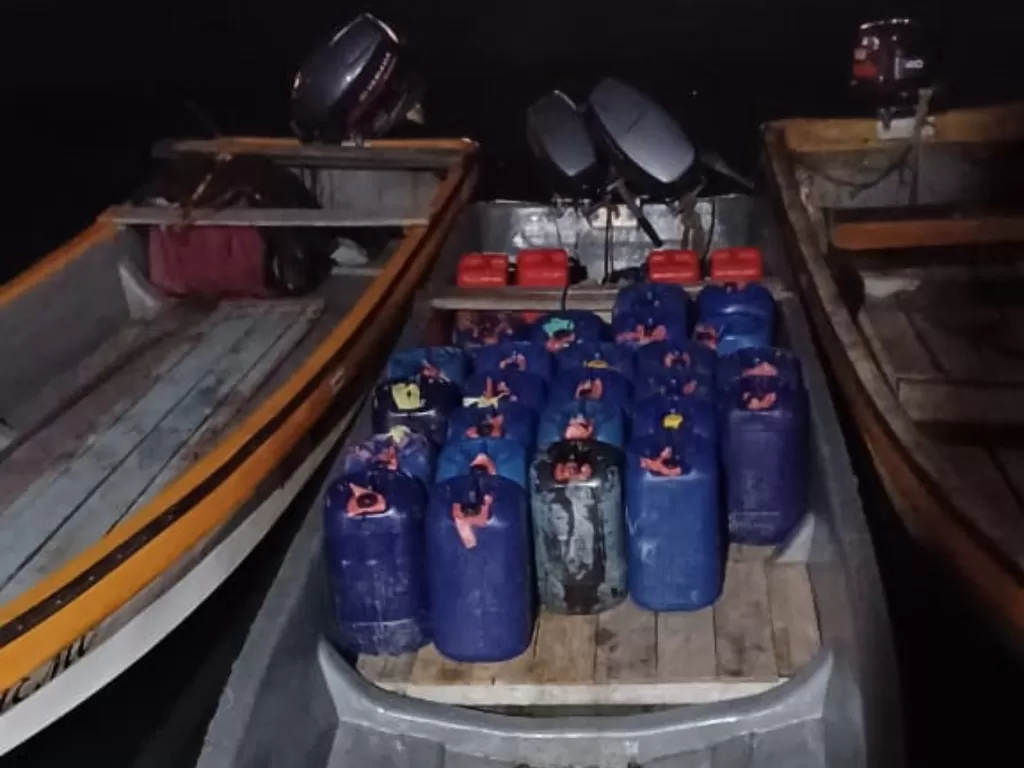 Ratusan liter BBM diselundupkan ke Papua Nugini (dok Humas Polda Papua)
