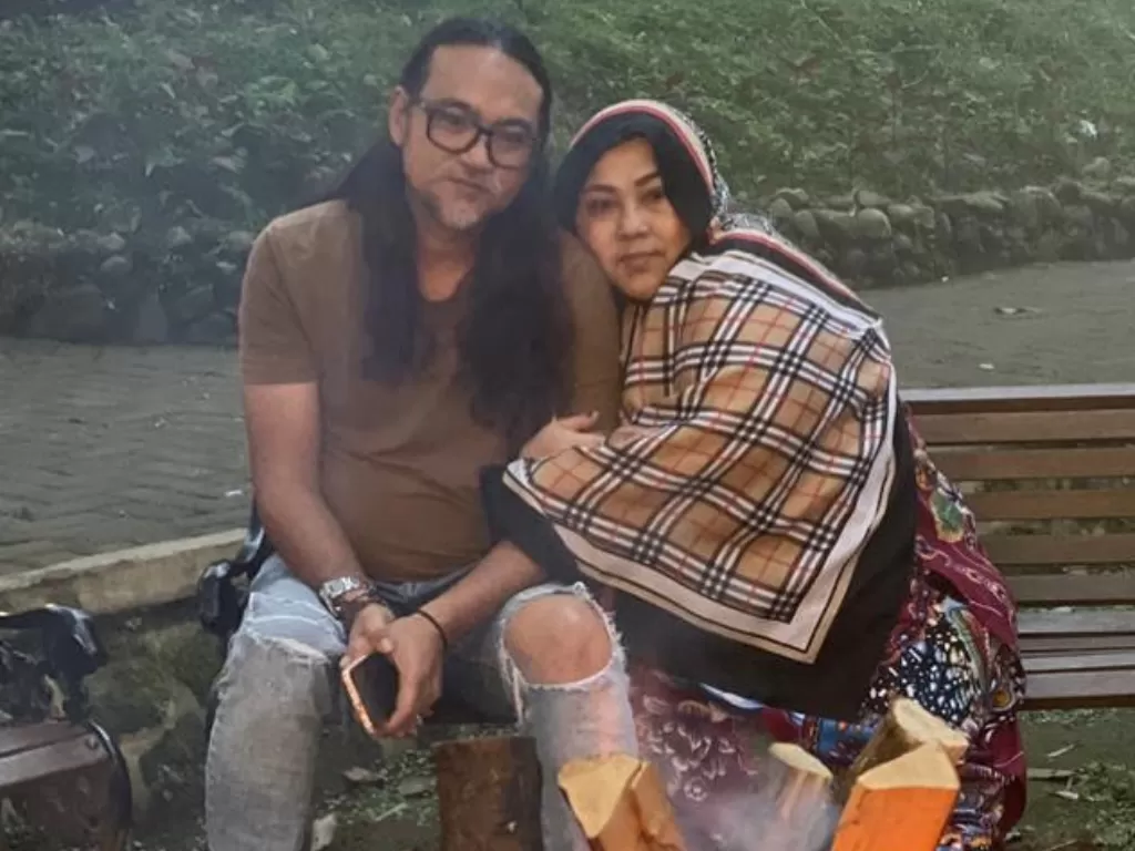 Nunung dan suaminya, Iyan Sambiran (Instagram/nunung63.official)
