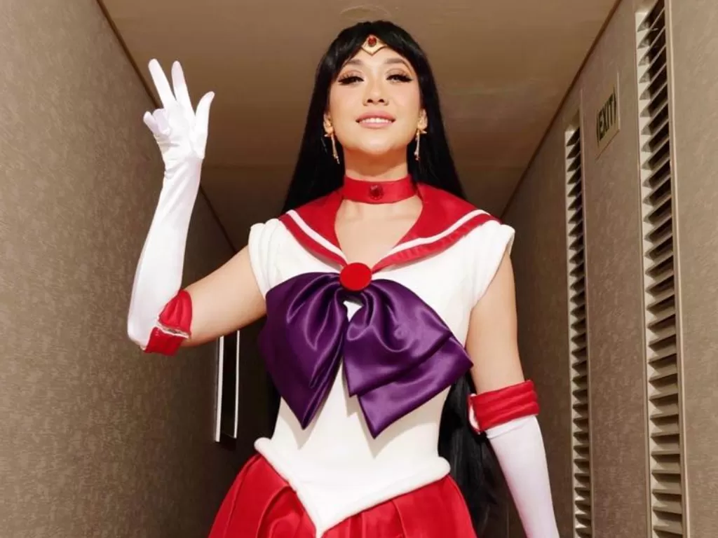 BCL cosplay jadi Sailor Mars (Instagram/bclsinclair)
