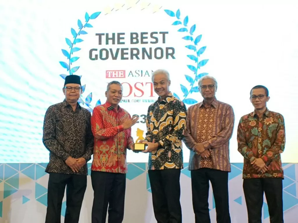 Ganjar Pranowo meraih penghargaan The Best Governor 2023. (Dok. Ganjar Pranowo)