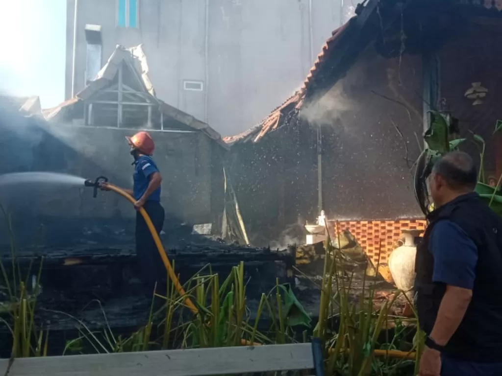 Kebakaran Rumah Makan Jasunda, BSD, Tangerang Selatan, Jumat (12/5/2023) (Istimewa)