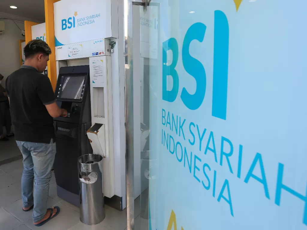 Sejumlah data pribadi karyawan dan nasabah Bank Syariah Indonesia (BSI) telah dibocorkan oleh kelompok hacker LockBit. (ANTARA FOTO/Syifa Yulinnas)